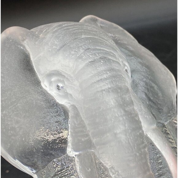 Mats Jonasson Elephant 6” Glass Figure - Picture 5 of 7